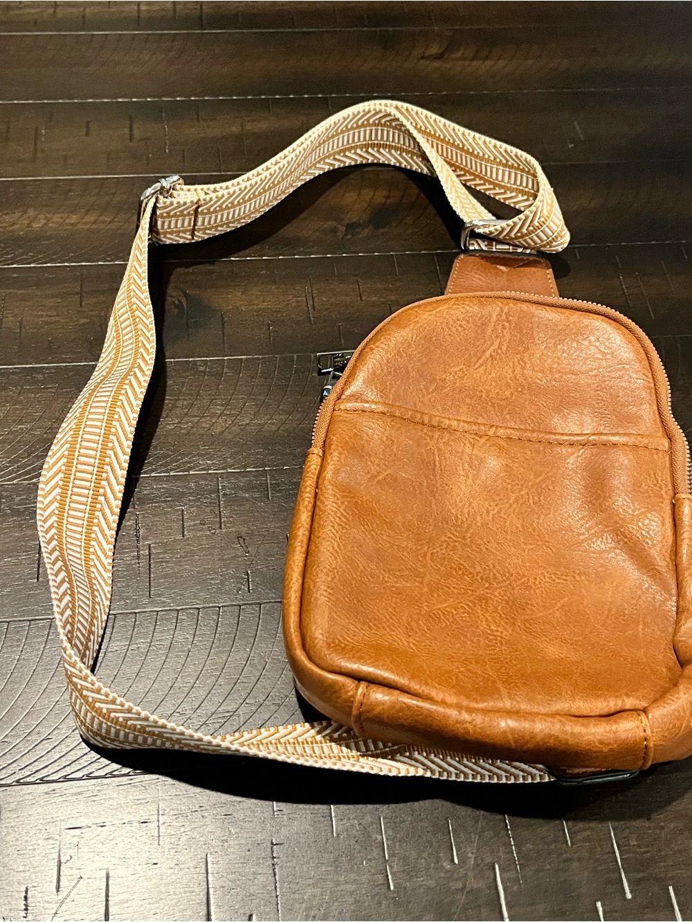 Women’s Tan Leather Crossbody Sling Bag purse